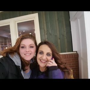 Meet your Posher, Mindy